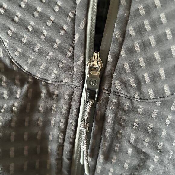 Lululemon Water-Repellent Grid Fleece Hiking Jacket – Black/ Grey – Size 4(NWOT) - Picture 11 of 16